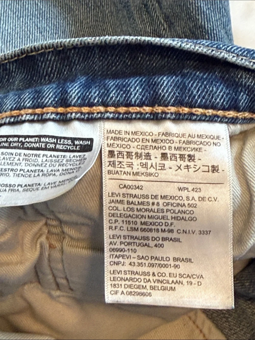 Levi's 511 White Oak Cone Denim Distressed Cutoff Shorts, Size 36